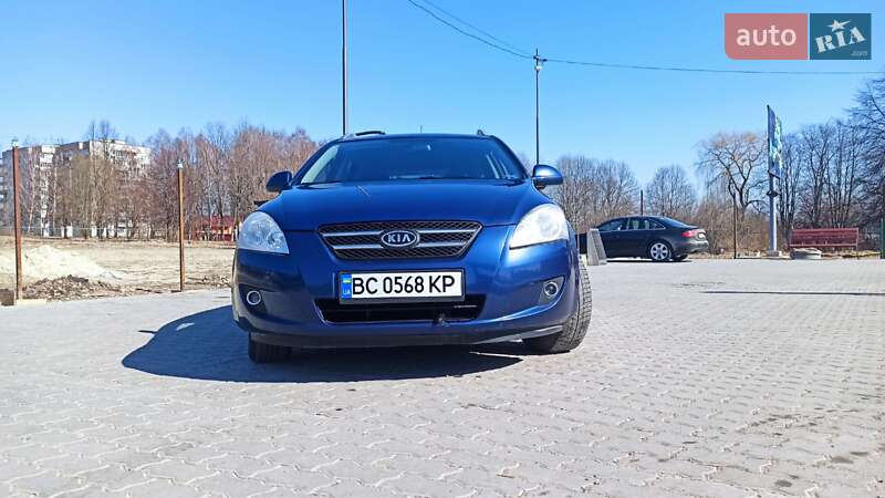 Универсал Kia Ceed 2008 в Стебнику