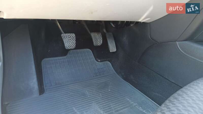 Универсал Kia Ceed 2008 в Стебнику