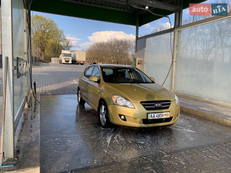 Хетчбек Kia Ceed 2007 в Києві