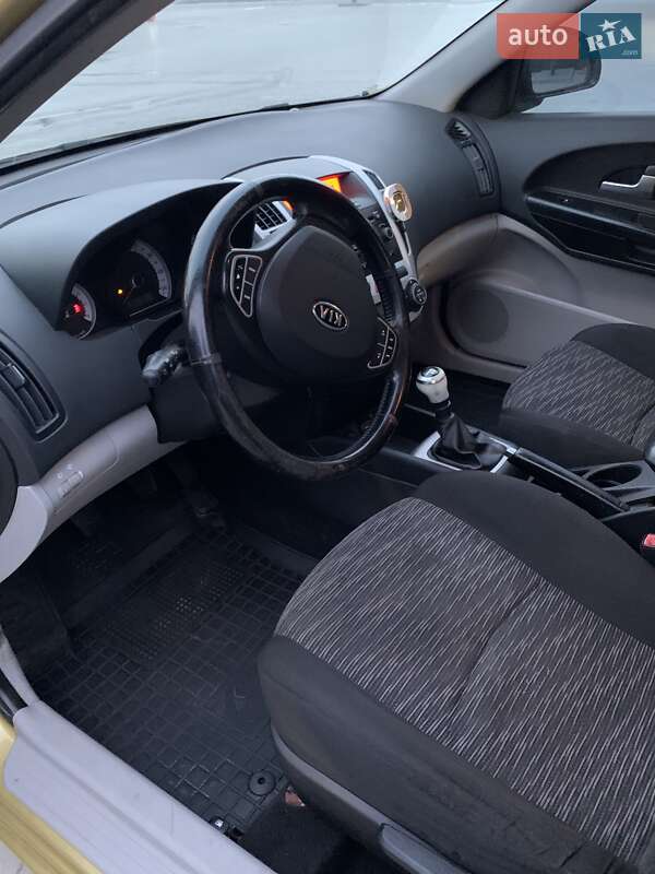 Хетчбек Kia Ceed 2007 в Києві