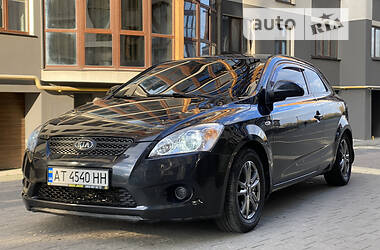 Хэтчбек Kia Ceed 2008 в Ивано-Франковске