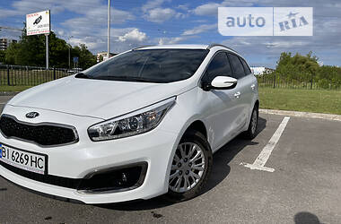 Универсал Kia Ceed 2016 в Полтаве