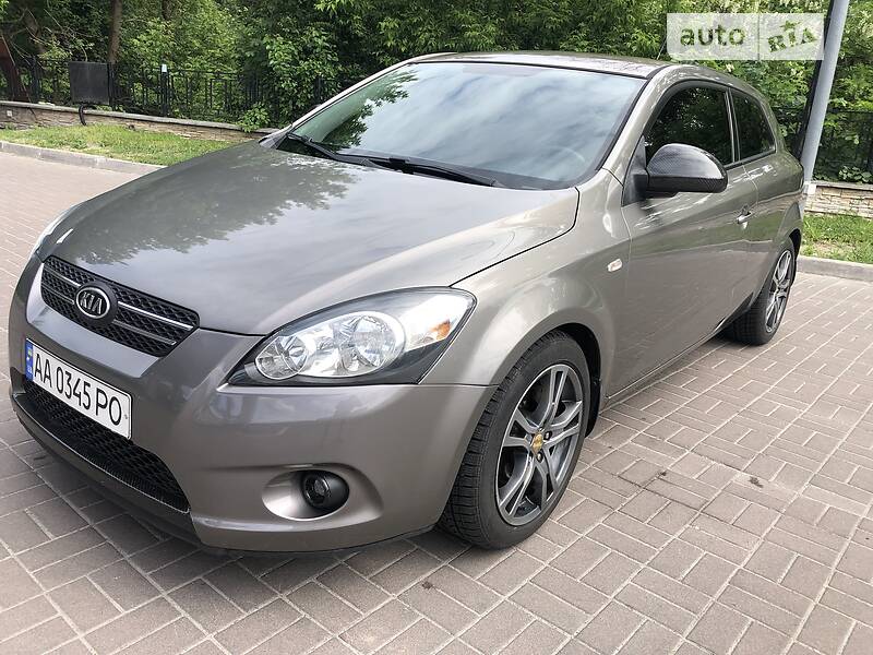 Купе Kia Ceed 2008 в Киеве