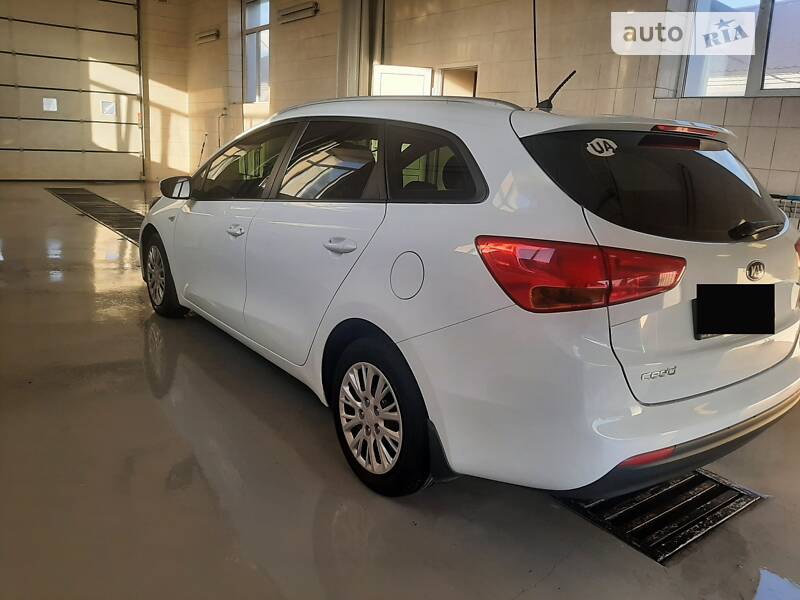 Універсал Kia Ceed 2012 в Києві фото 3 Універсал Kia Ceed 2012 в Києві
