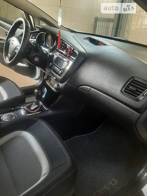 Універсал Kia Ceed 2012 в Києві фото 9 Універсал Kia Ceed 2012 в Києві