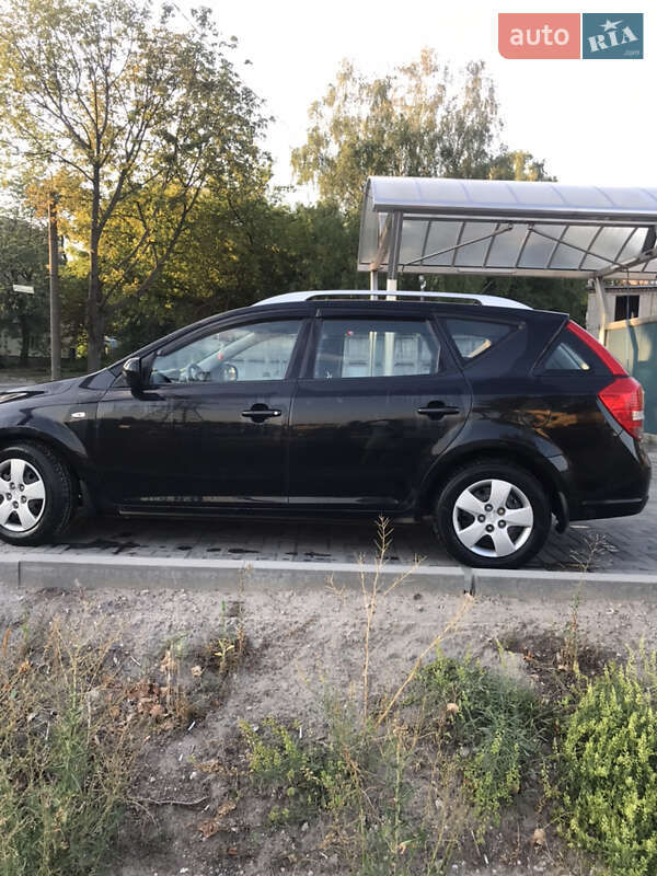 Универсал Kia Ceed 2010 в Днепре