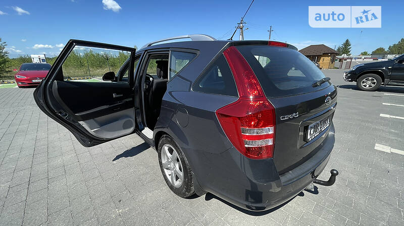 Универсал Kia Ceed 2008 в Стрые