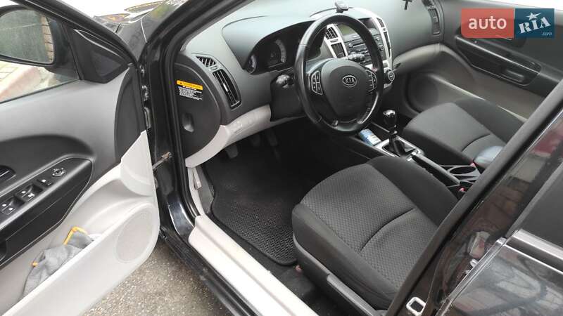 Хэтчбек Kia Ceed 2007 в Киеве