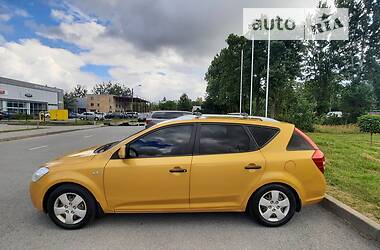 Универсал Kia Ceed 2008 в Львове