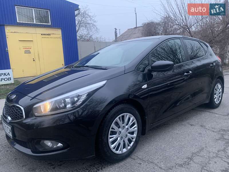 Хетчбек Kia Ceed 2013 в Запоріжжі