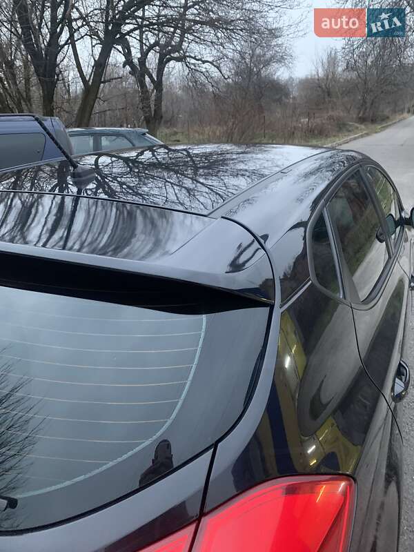 Хетчбек Kia Ceed 2013 в Запоріжжі