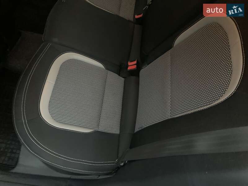 Хетчбек Kia Ceed 2013 в Запоріжжі