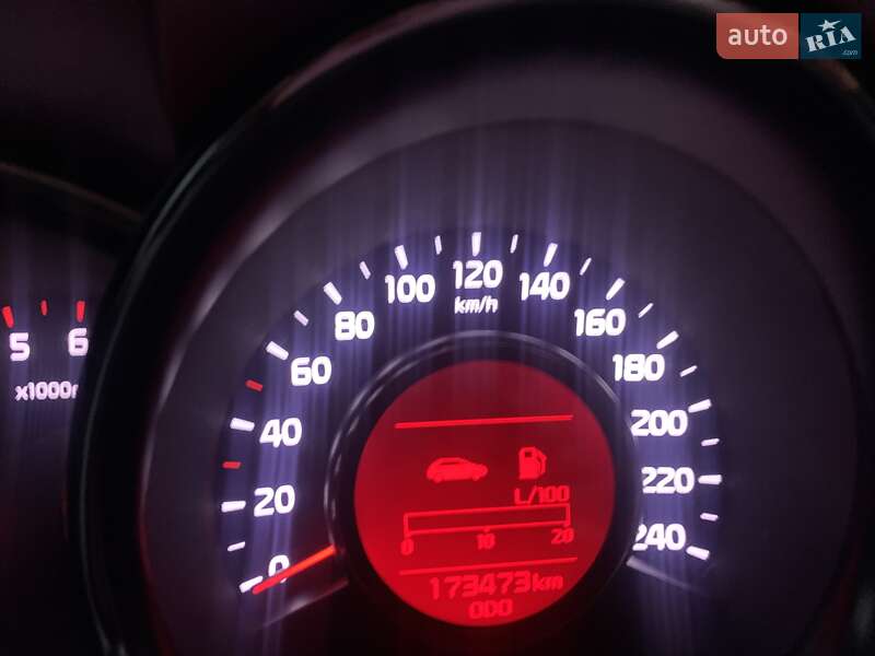 Хетчбек Kia Ceed 2013 в Запоріжжі