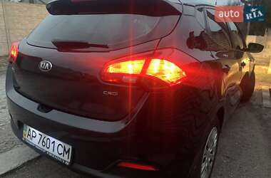 Хэтчбек Kia Ceed 2013 в Запорожье