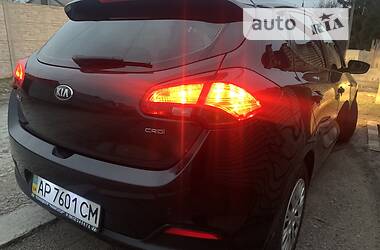 Хэтчбек Kia Ceed 2013 в Запорожье