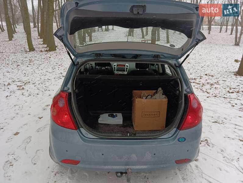 Хетчбек Kia Ceed 2009 в Хмельницькому