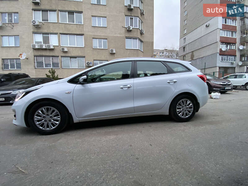 Универсал Kia Ceed 2018 в Днепре