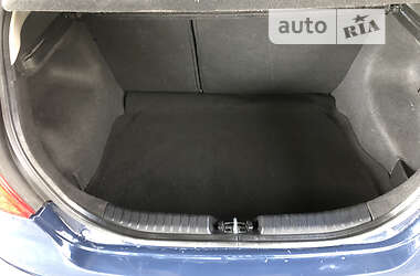 Хэтчбек Kia Ceed 2009 в 