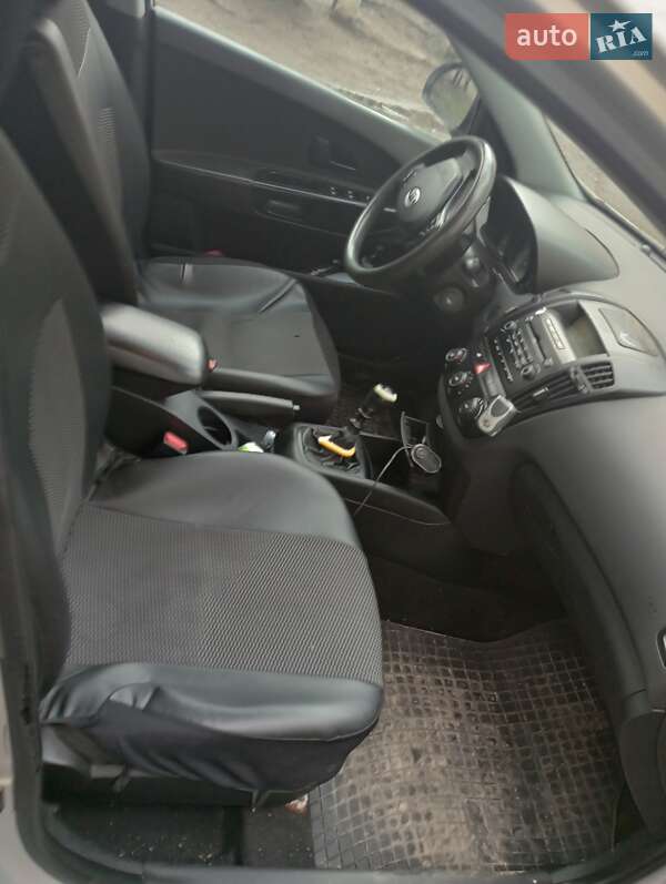 Універсал Kia Ceed 2008 в Житомирі фото 9 Універсал Kia Ceed 2008 в Житомирі