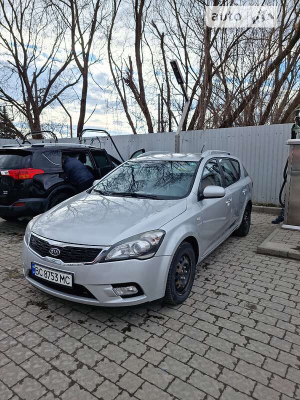 Универсал Kia Ceed 2009 в Львове