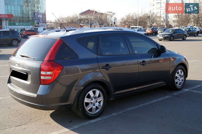 Универсал Kia Ceed 2008 в Запорожье