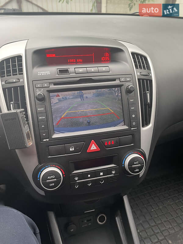 Універсал Kia Ceed 2011 в Харкові