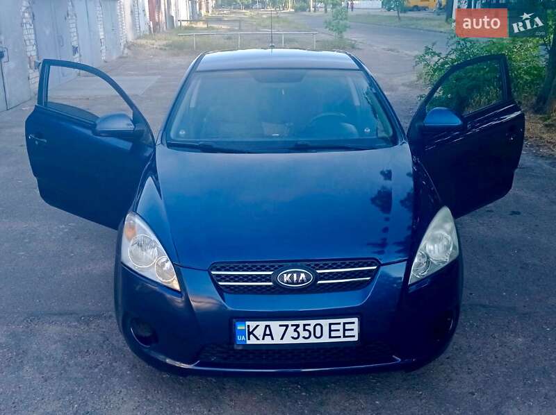 Хэтчбек Kia Ceed 2008 в Кременчуге фото 7 Хэтчбек Kia Ceed 2008 в Кременчуге