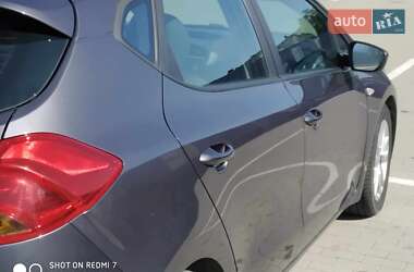 Хэтчбек Kia Ceed 2016 в Калуше