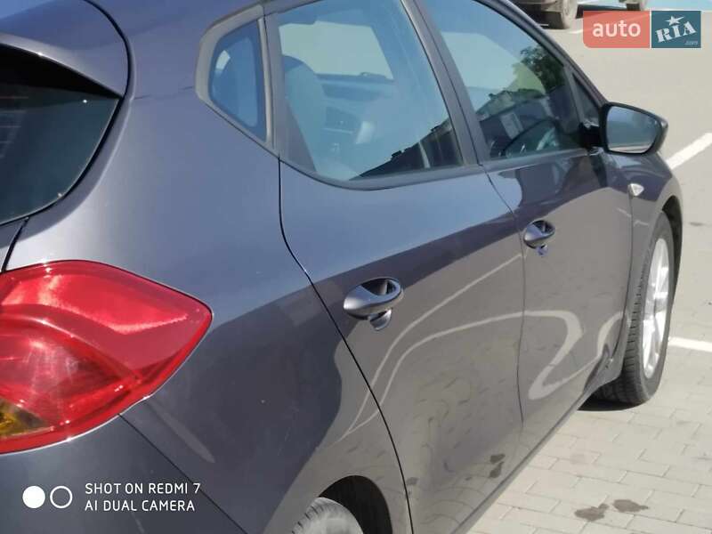 Хетчбек Kia Ceed 2016 в Калуші