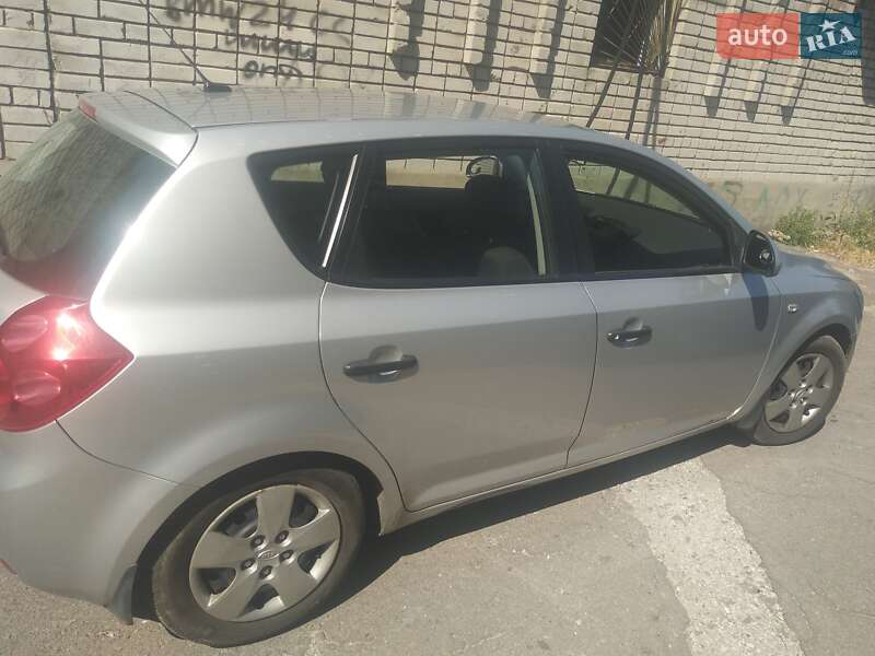 Kia Ceed 2008