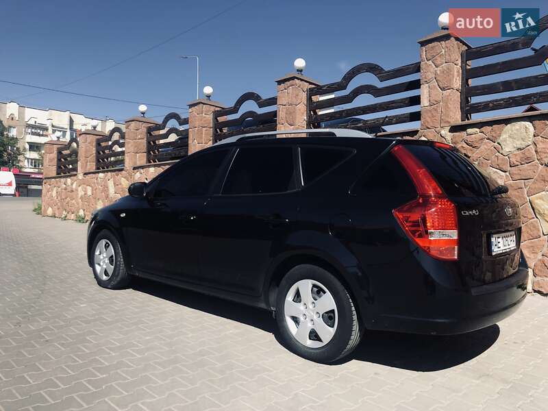 Универсал Kia Ceed 2009 в Тернополе