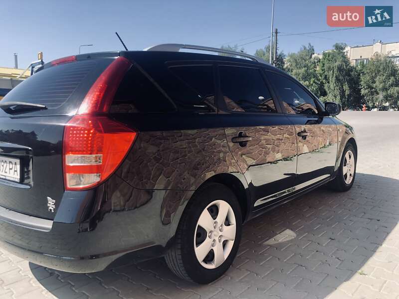 Универсал Kia Ceed 2009 в Тернополе