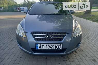 Хэтчбек Kia Ceed 2008 в Запорожье