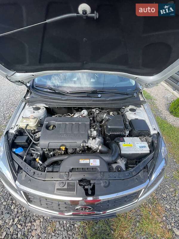 Универсал Kia Ceed 2012 в Полтаве фото 8 Универсал Kia Ceed 2012 в Полтаве