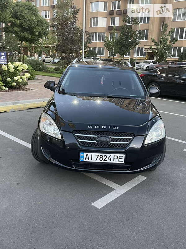 Универсал Kia Ceed 2009 в 