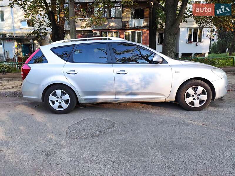 Универсал Kia Ceed 2008 в Киеве фото 2 Универсал Kia Ceed 2008 в Киеве