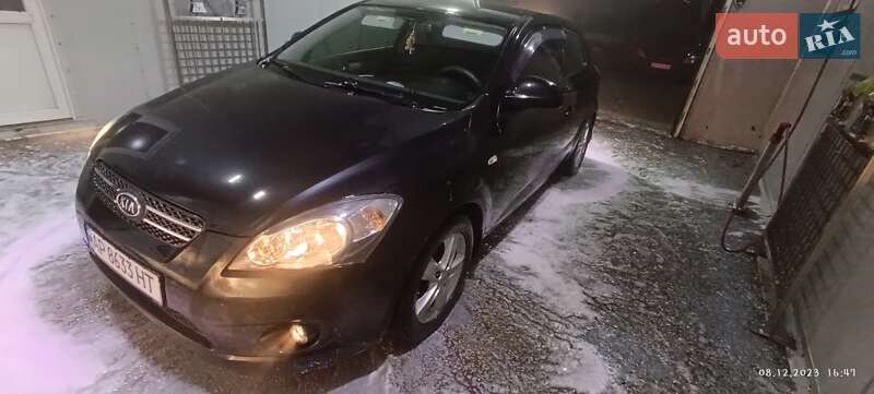 Хэтчбек Kia Ceed 2008 в Запорожье