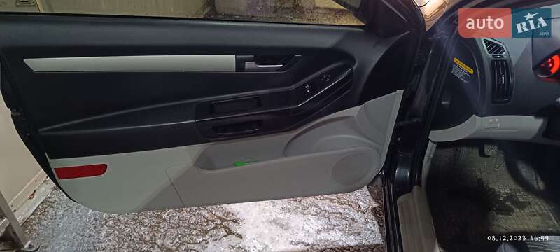 Хэтчбек Kia Ceed 2008 в Запорожье