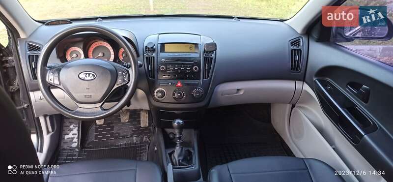 Хетчбек Kia Ceed 2008 в Мукачевому фото 6 Хетчбек Kia Ceed 2008 в Мукачевому