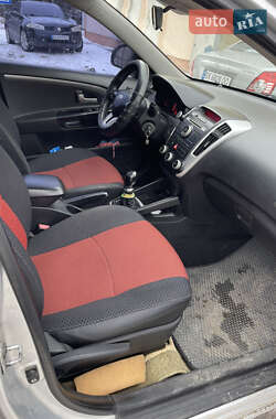 Хетчбек Kia Ceed 2010 в Старокостянтинові
