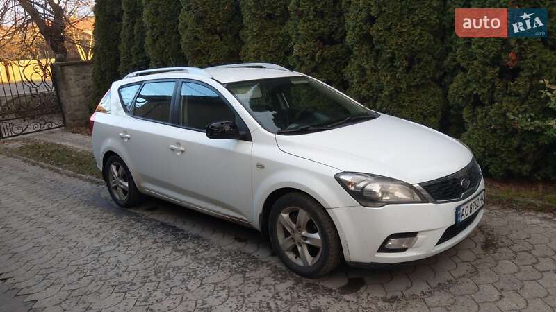 Универсал Kia Ceed 2011 в 