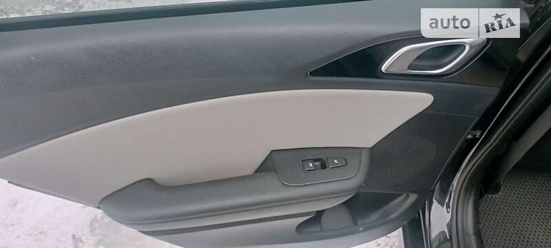 Универсал Kia Ceed 2019 в Киеве