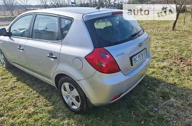 Хэтчбек Kia Ceed 2008 в Львове