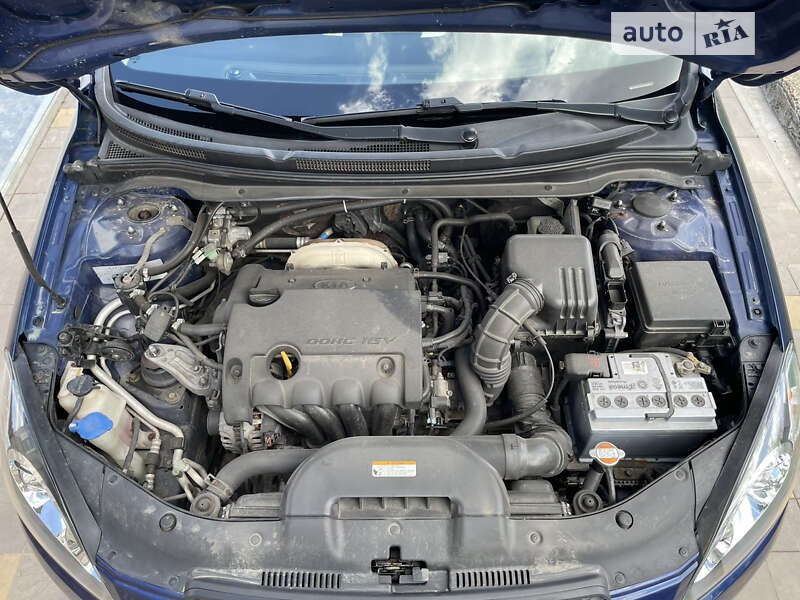 Хэтчбек Kia Ceed 2008 в Полтаве