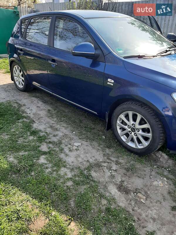 Хэтчбек Kia Ceed 2008 в Боярке