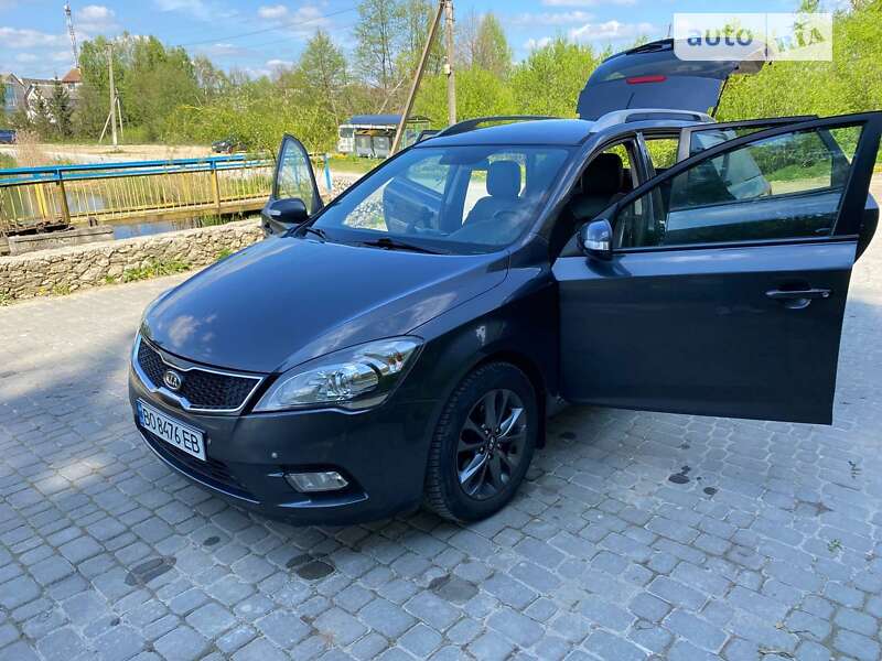 Універсал Kia Ceed 2010 в Шумську