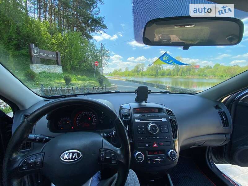Універсал Kia Ceed 2010 в Шумську