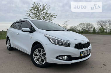 Универсал Kia Ceed 2013 в Овидиополе