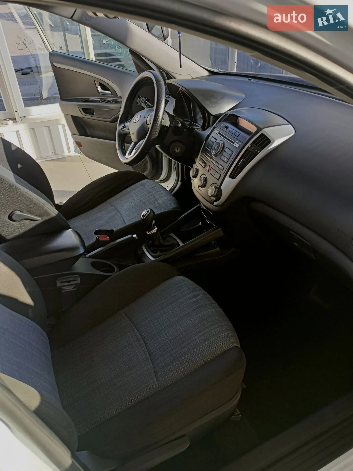 2010 Kia Cee'd - мініатюра 11