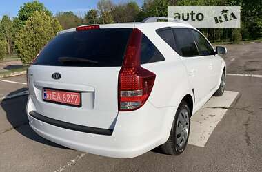 Универсал Kia Ceed 2010 в Калуше